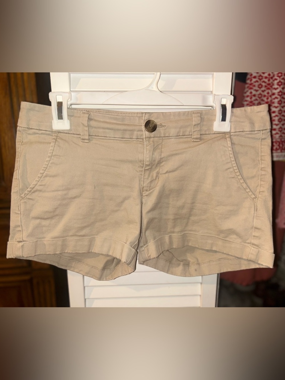 American Eagle Outfitters Women's Tan Khaki Roll-Cuff Cotton Shorts
